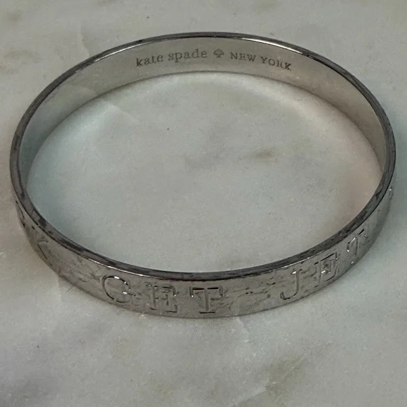 Rare Kate Spade Silver Tone Quick As A Wink Jet Set Bangle - Picture 5 of 5
